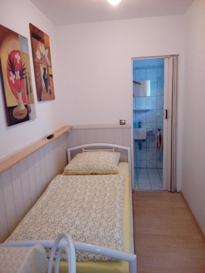 Pension Am Rosental Мерзебург Екстериор снимка